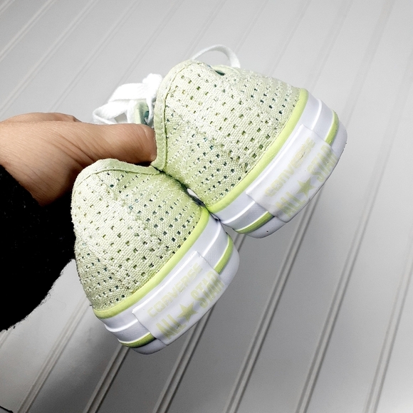 NEW Converse Chuck Taylor All Star Perforated JUNIOR shoe size 4 F41 - Picture 10 of 15